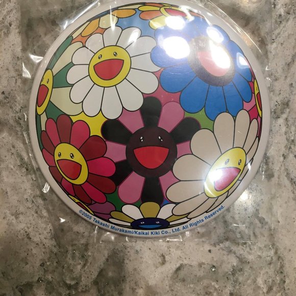 Takashi Murakami badge/ display - Picture 1 of 3